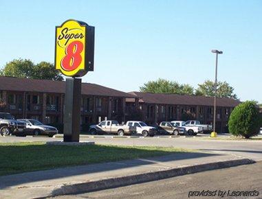 Super 8 By Wyndham Hotel Universal City